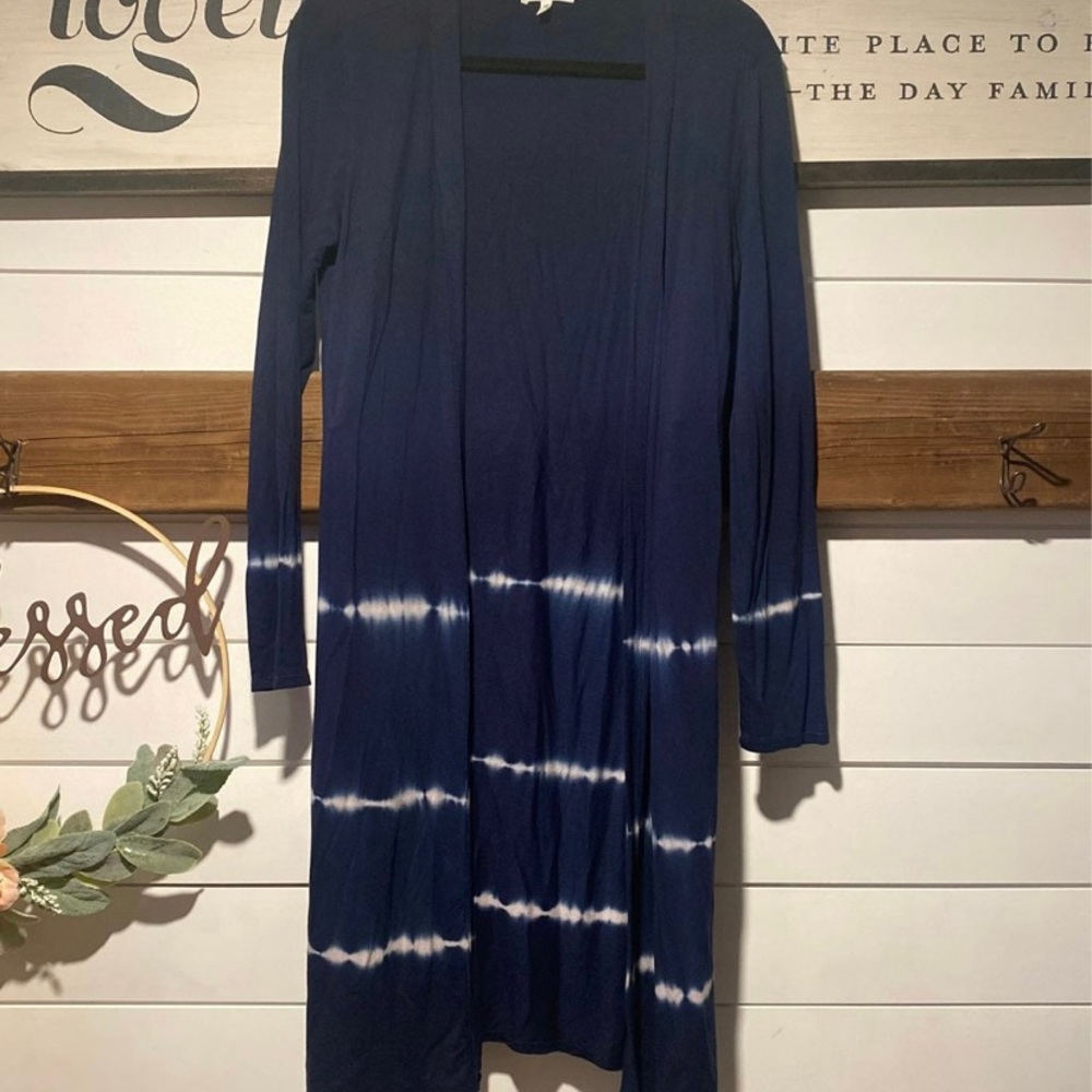 Long Cardigan - Picture 2 of 3